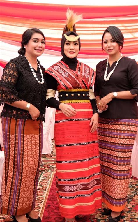 Baju Adat Maluku Tenggara, pakaian adat maluku ciri khas  jenis jenisnya goodmindsid