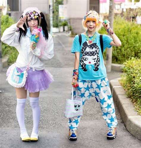 a blend of cute and evil dark and adorable goth kawaii fashion trends