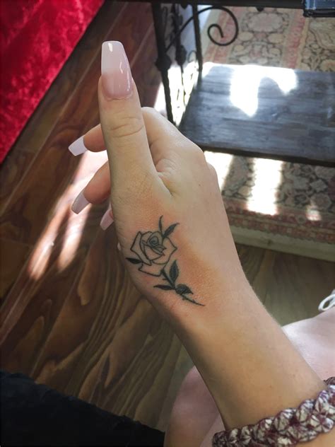 20 Hand Tattoo Ideas From Women Celebrities That Love Ink With Images