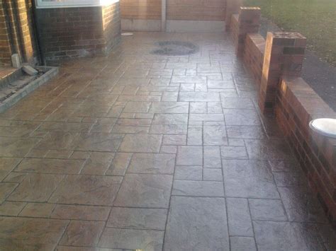pin  steven ledger  courtyard ideas courtyard tile floor flooring