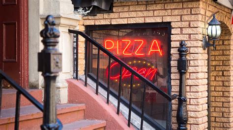 pizza restaurants   york rough guides