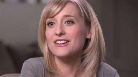 Smallville Actress Allison Mack Arrested In Cult Sex Trafficking Case