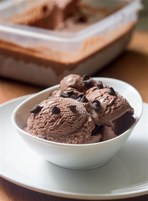learning  cook eggless chocolate ice cream   icecream maker easy ice cream recipes