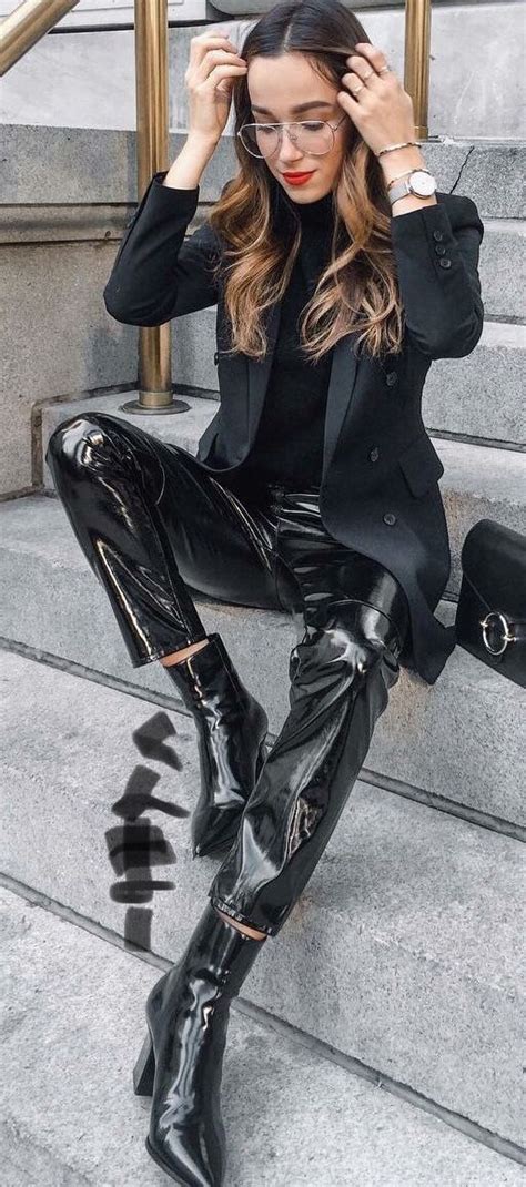 Pin By くんまー On レザーパンツ Outfits With Leggings Patent Leather Pants