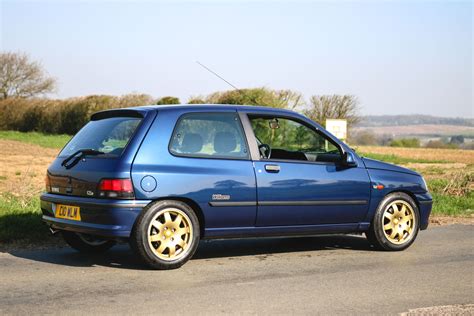 renault clio williams review  perfect pocket rocket