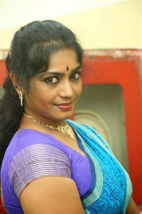lg moviee telugu actress jayavani hot photos
