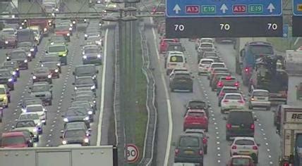 dutch roads fifteen percent increase  traffic jams       nl times