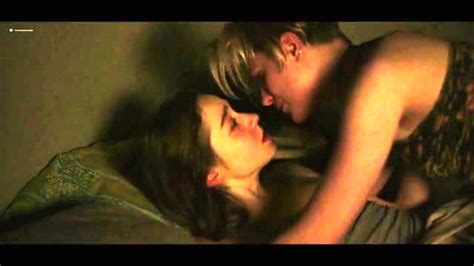 Evan Rachel Wood And Julia Sarah Stone In Sex Scenes Drtuber