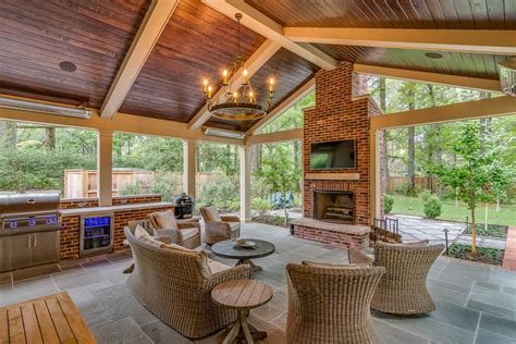 choose  elegant  classy outdoor living furniture
