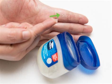 ways  remove super glue   fingers instantly