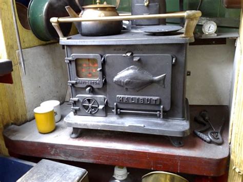 Small Wood Cookstoves For Tiny Spaces Tiny Wood Stove