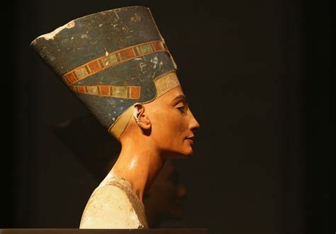 learn about female pharaohs of egypt cleopatra nefertiti and more