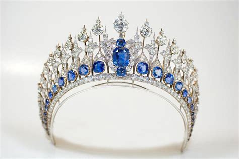 amazing royal sapphire tiaras   time