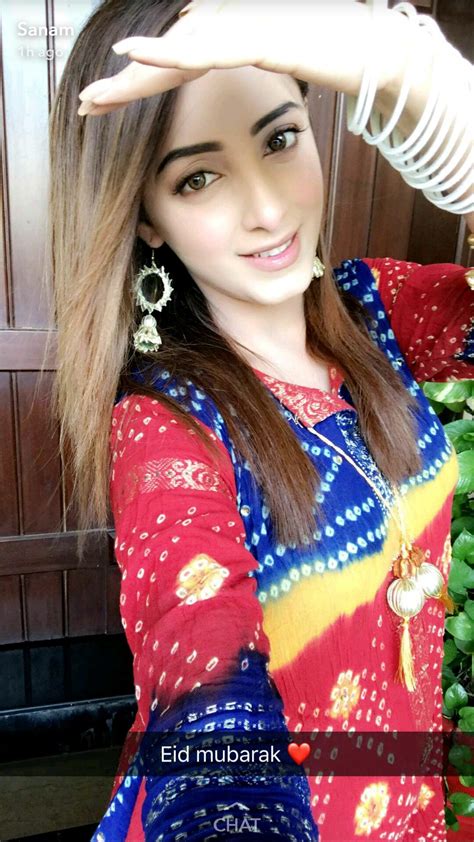 sanam chaudhry pakistani girl pakistani wedding outfits stylish
