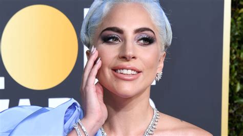 Lady Gaga Screamed It S True After Sandra Oh Mocked Her A Star Is