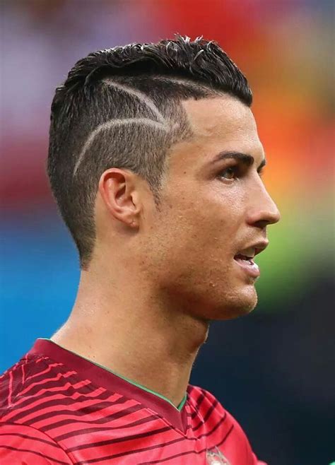 Pin By Michelle D On Soccer⚽️ Ronaldo Hair Ronaldo