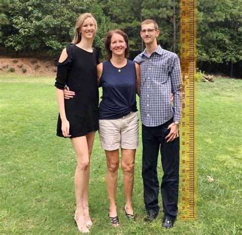 How Tall Is Nancy In Heels Vs 6ft7 Mom 7ft Bro By Zaratustraelsabio On