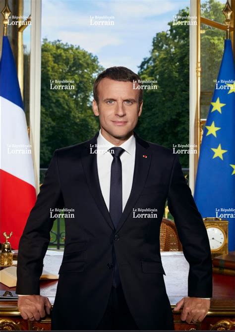 france monde  voici la photo officielle du president macron