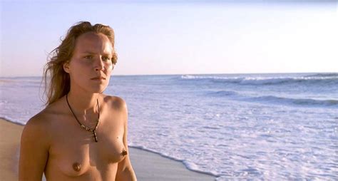 Maya Gaugler Nude Scene From Sous Le Sable Scandal Planet