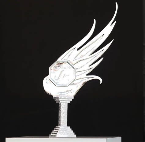brand  trophy design     super juniors  rnjpw