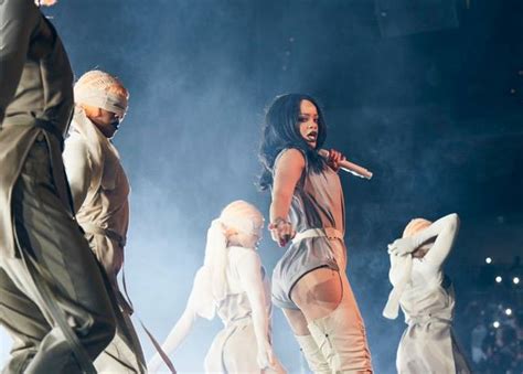 rihanna sells out first anti world tour concert and slays on all fronts