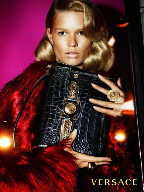 essentialist fashion advertising updated daily versace ad campaign fallwinter