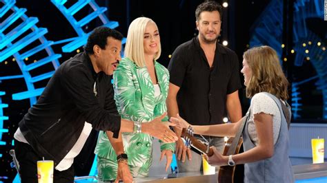 Katy Perry Appears To Collapse During American Idol Auditions Cnn