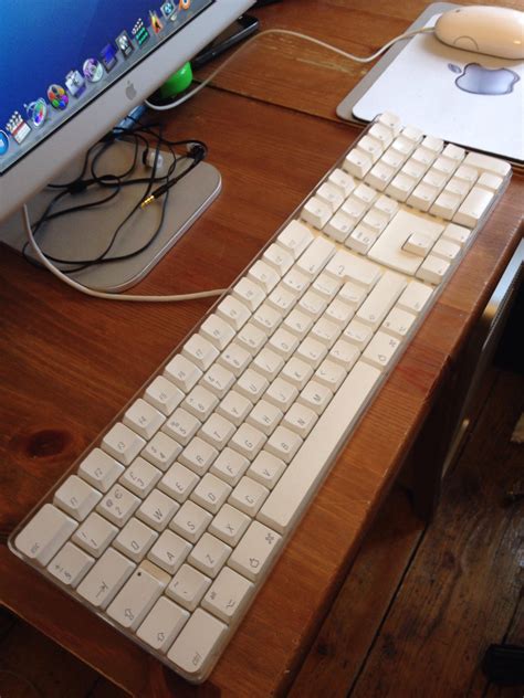 prefers  older apple keyboards rmac
