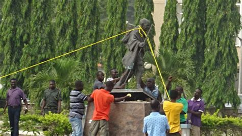 Racist Gandhi Falls In Ghana As University Topples Statue Donated By