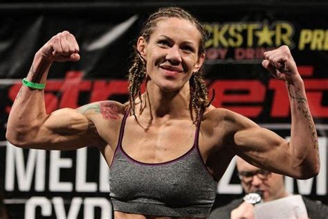 Is Cris Cyborg The Next Mma Star To Transition To Boxing