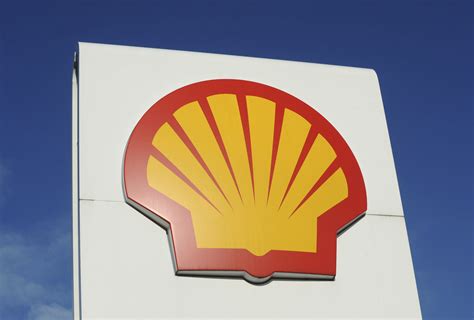 shell top exec believes lng market  return  pre pandemic levels
