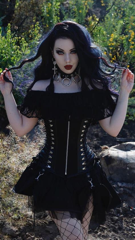 kristiana gothic girls goth beauty dark beauty dark fashion gothic