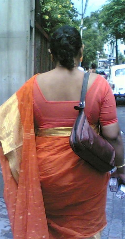 Saree Aunties Back View In Facebook Pages Aunties Back Photos In 2019