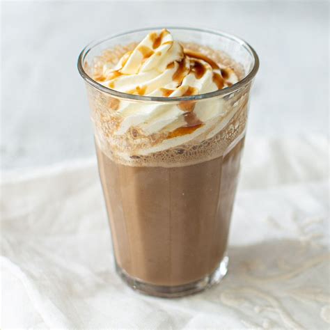 ijskoffie binnen  minuten klaar video leuke recepten starbucks smoothie smoothie drinks