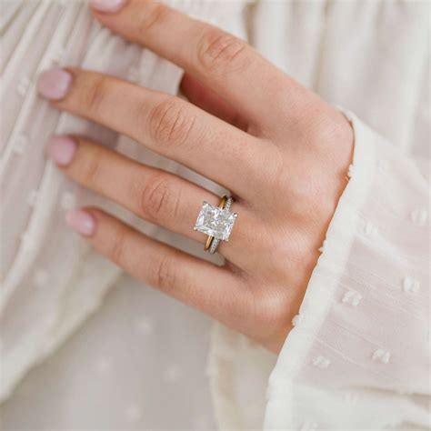 popular diamond shapes  engagement rings