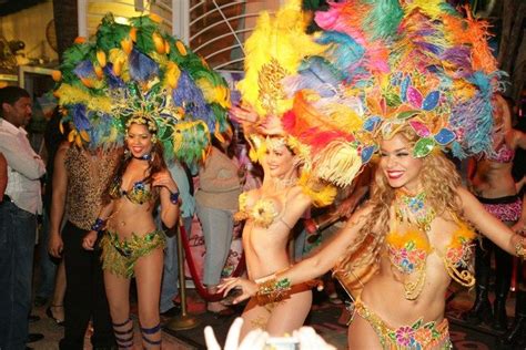 Visita South Beach Y Pon Tu Adrenalina A Mil Carnival