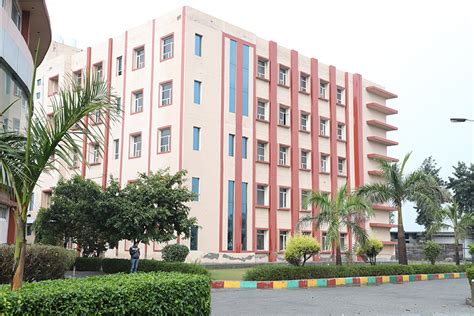 international institute  technology  management iitm murthal sonipat courses fee cut