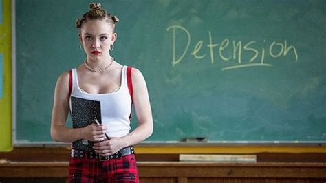 the ‘drama queen of ‘everything sucks sydney sweeney opens up about her nerdy school days