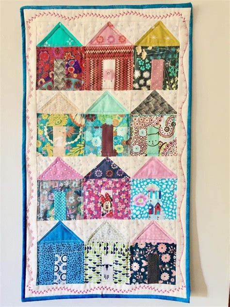 tiny house mini quilt jenny doan house quilt block house quilts quilts