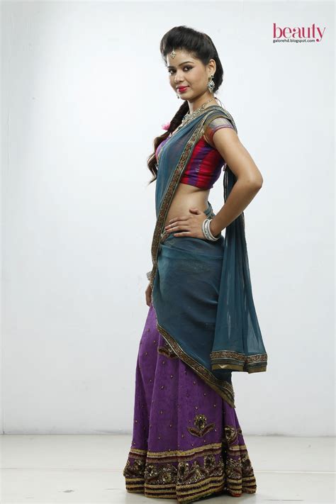 beauty galore hd tollywood actress anasuya hot in saree