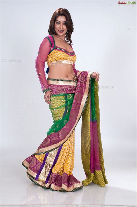 Dressing Below Navel Saree Payal Ghosh Navel