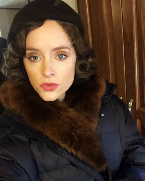 sophie rundle biography height and life story super