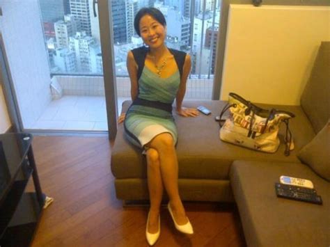 korean milf in her hotel room socialmilf