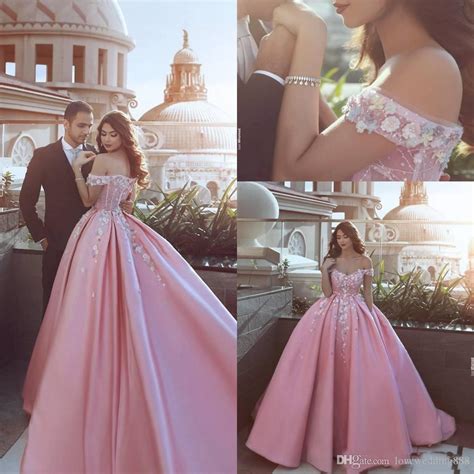 2018 Elegant Blush Pink Quinceanera Dresses Ball Gowns Off