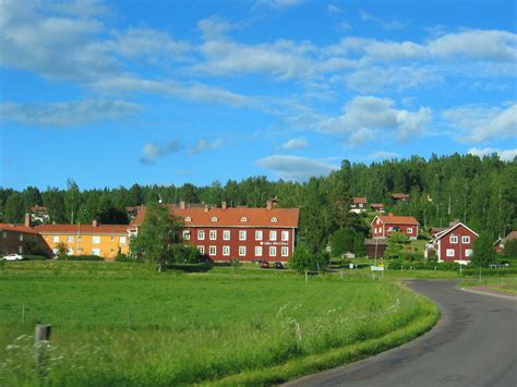 sweden ostensjo darlana country roads