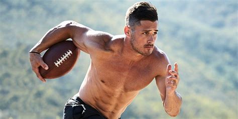 How 6 Nfl Players Prepare For Game Day Men S Health