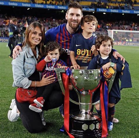 messi seals  la liga title  barcelona celebrates   kids