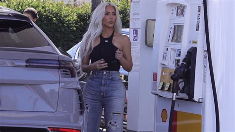 Kim Kardashian Fills Up Her 600k Lamborghini Urus At The Gas Station