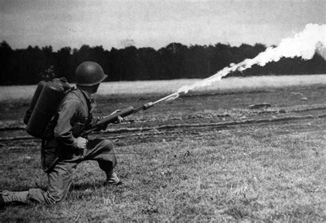 machine guns and flamethrowers facts all about new ww1 technology