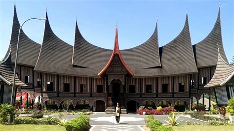 gambar rumah adat minangkabau mewarnai rumah gadang adat minangkabau